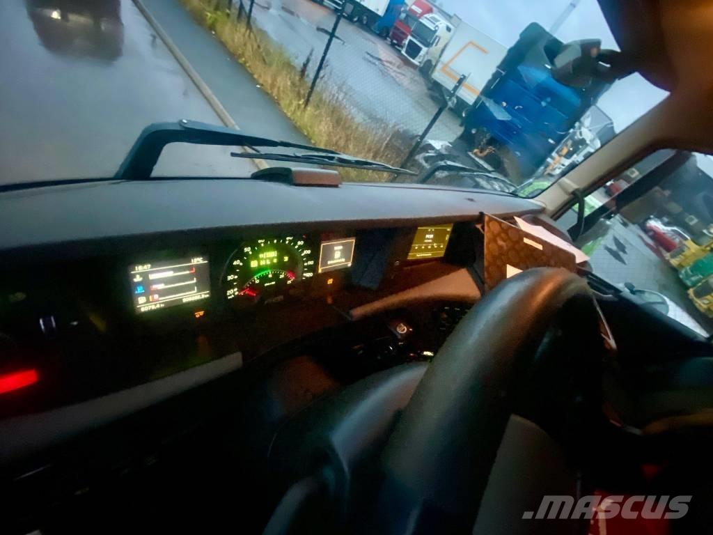 Volvo FH 16 750 平板车