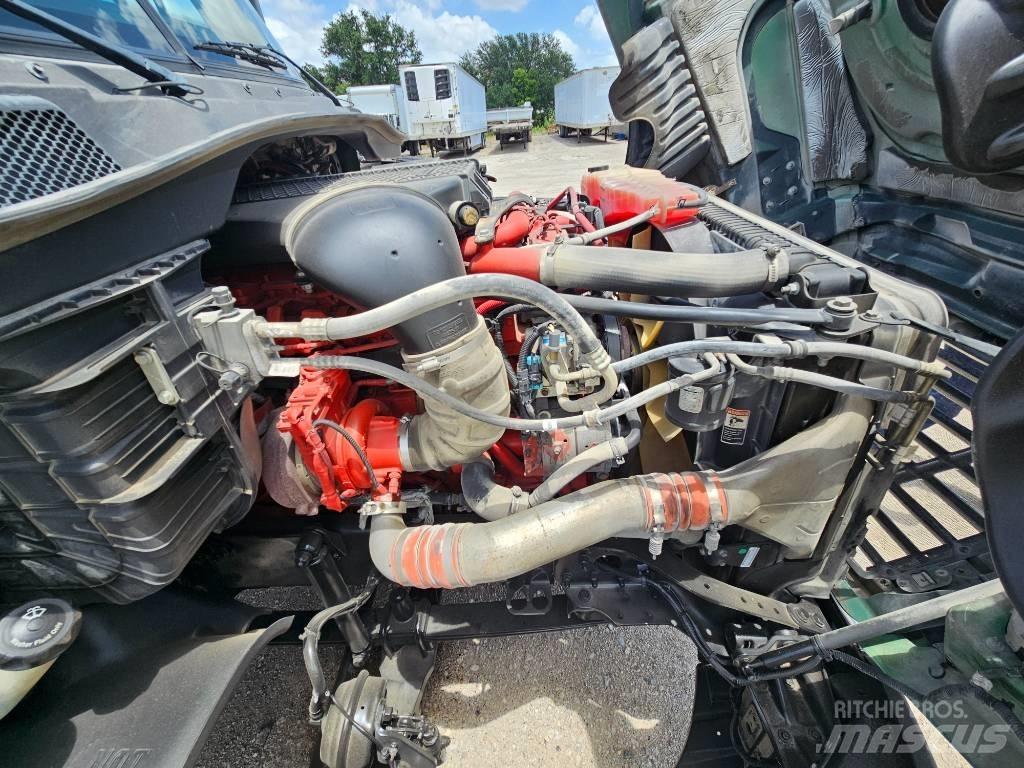 Freightliner 125 牵引车
