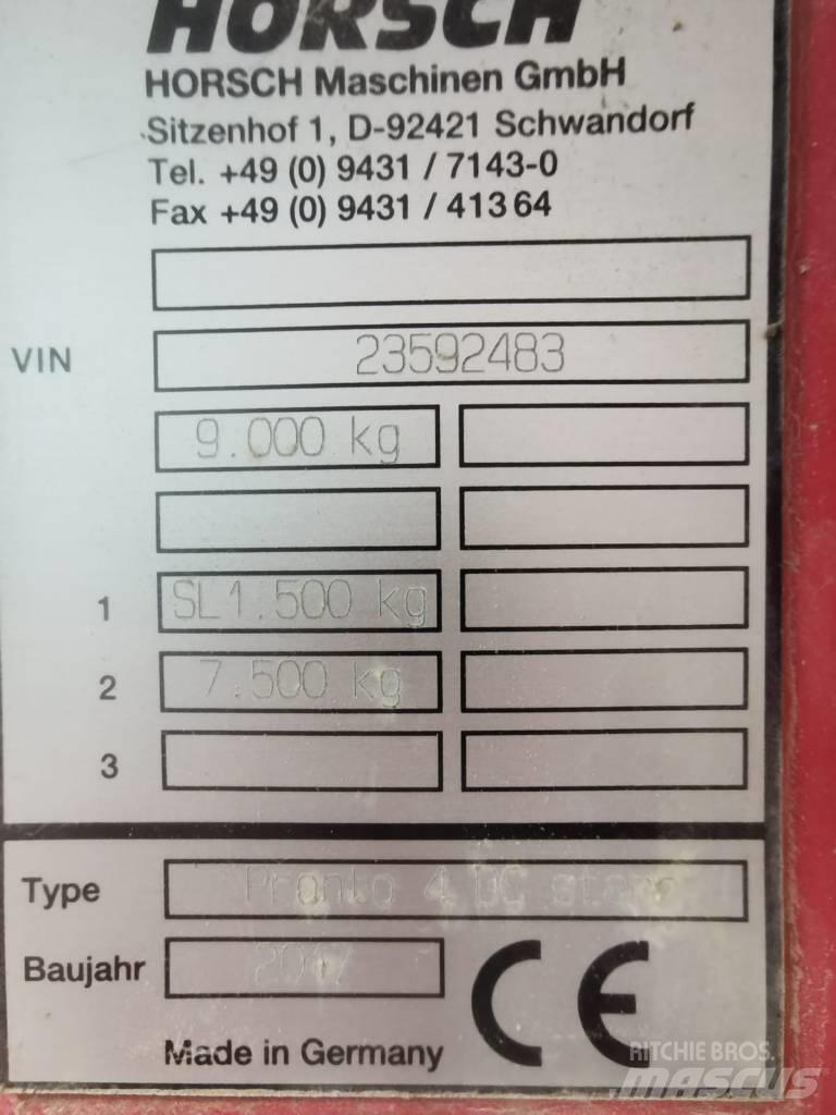 Horsch Pronto 4 DC 多功能条播机
