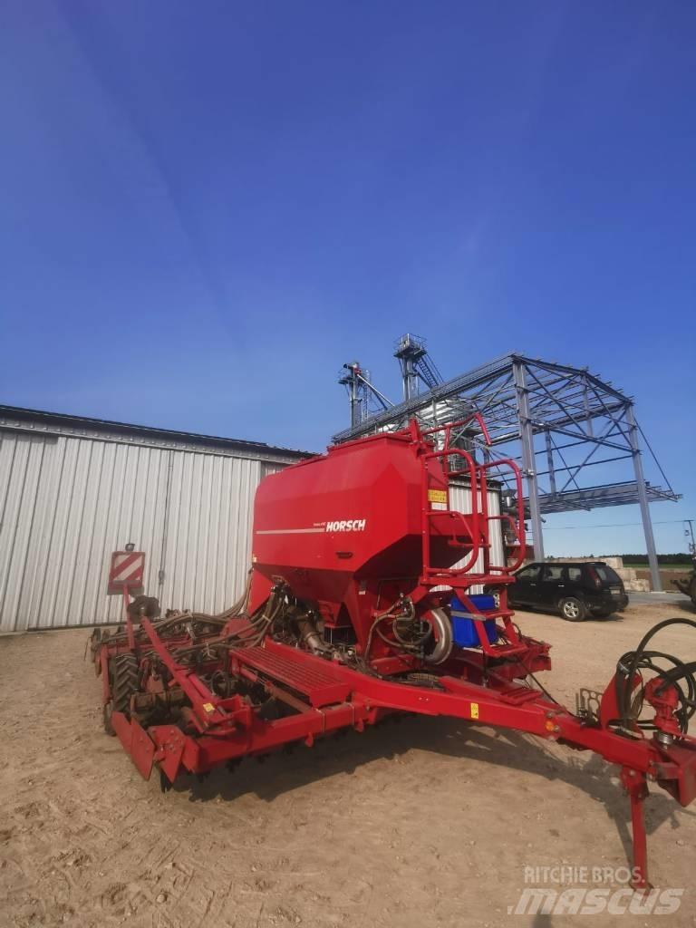 Horsch Pronto 4 DC 多功能条播机