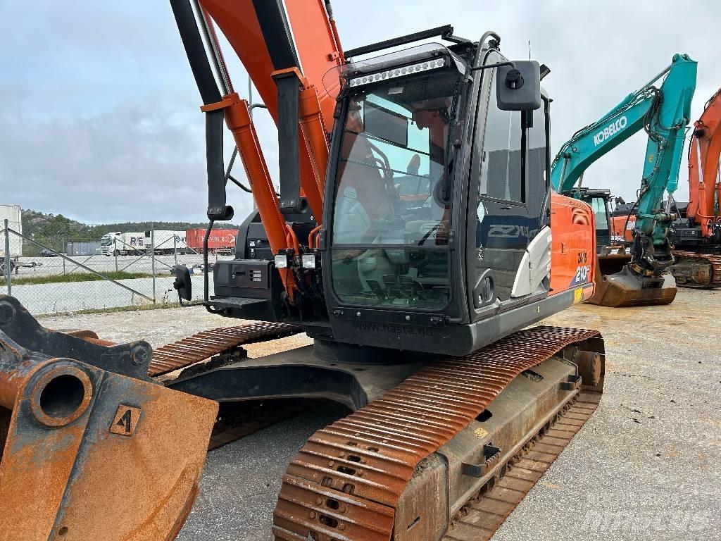 Hitachi ZX 210 LC-6 履带挖掘机