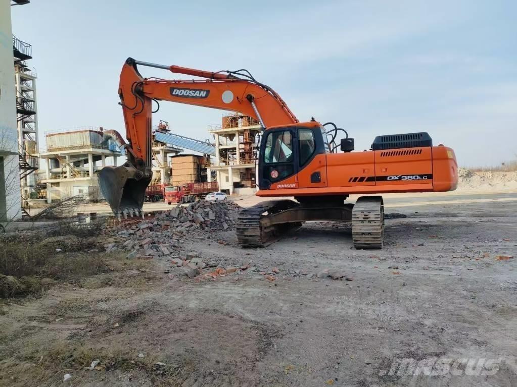 Doosan DX 380 LC 履带挖掘机