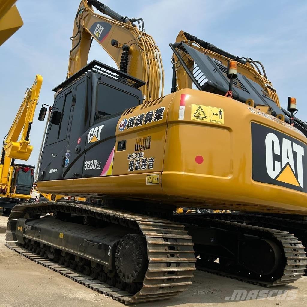 CAT 323D2L 履带挖掘机