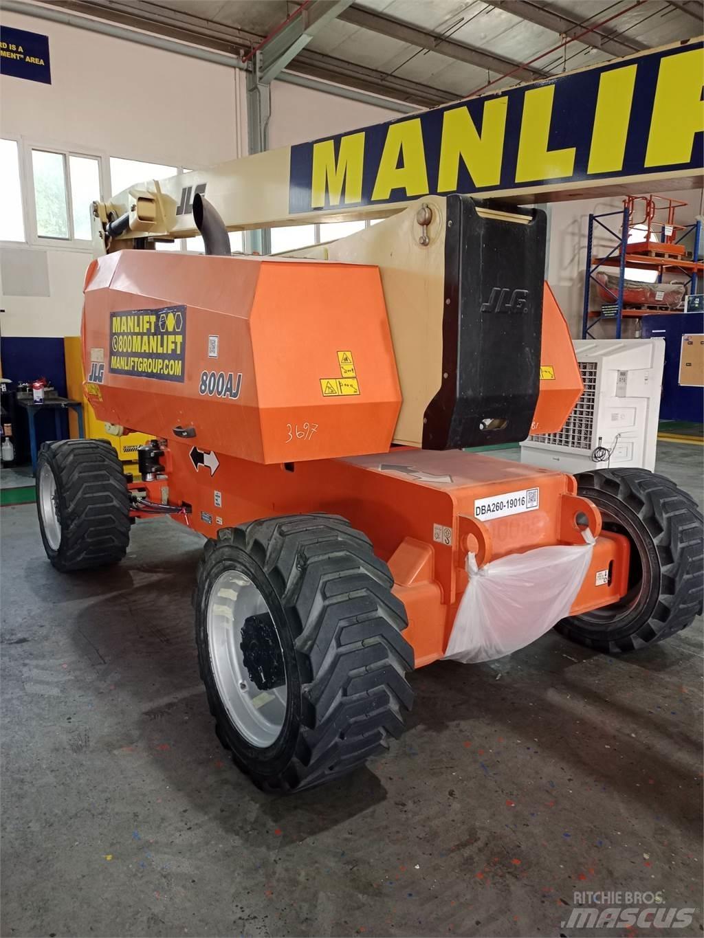 JLG 800AJ 曲臂高空工作平台
