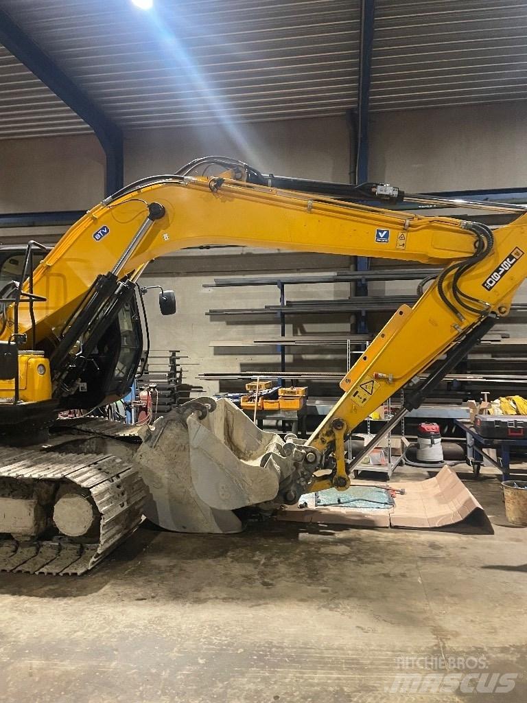 JCB JS 190 LC 履带挖掘机