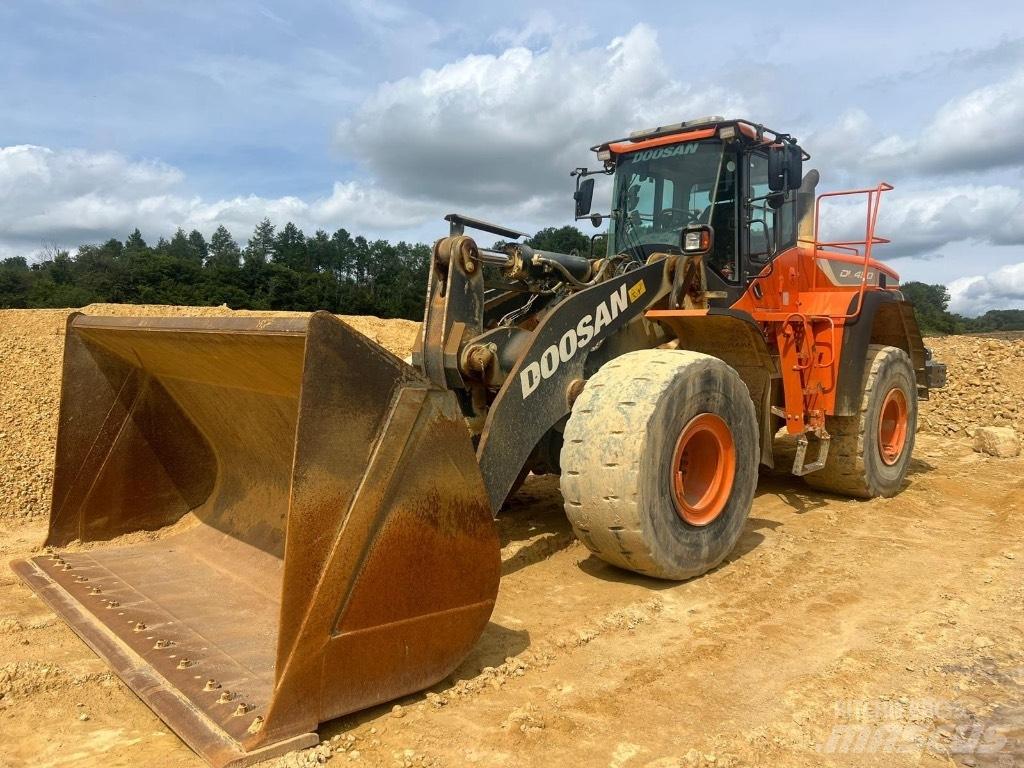 Doosan DL 450-5 轮式装载机