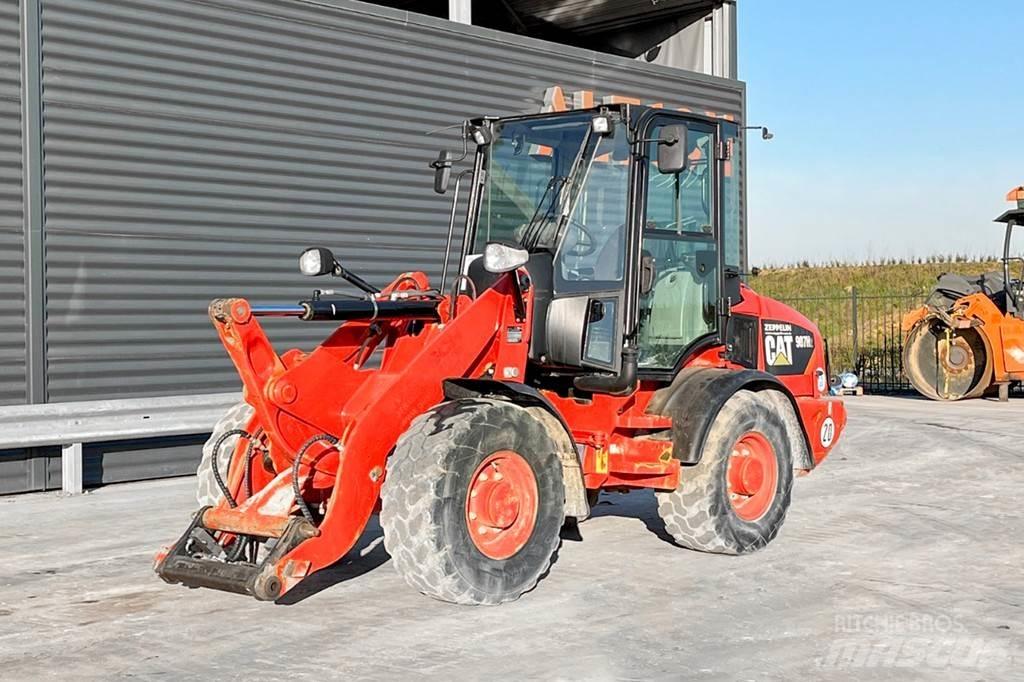 CAT 907H2 轮式装载机