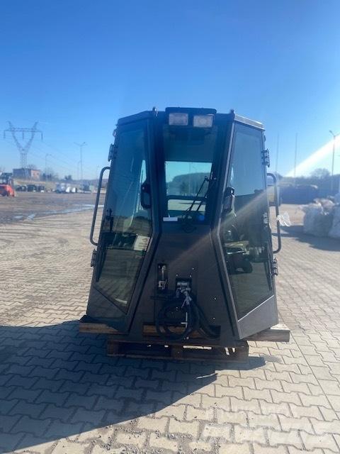 CASE D 1650 NEW CAB 驾驶室与内部