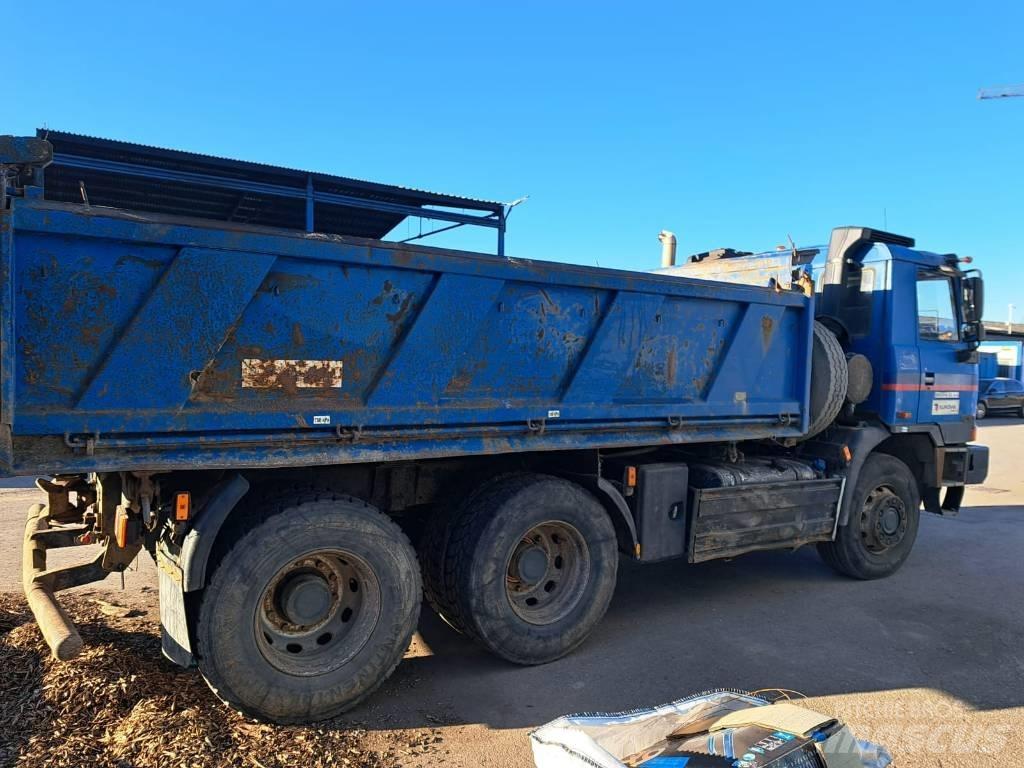 Tatra T 815-2 Terno 自卸式货车