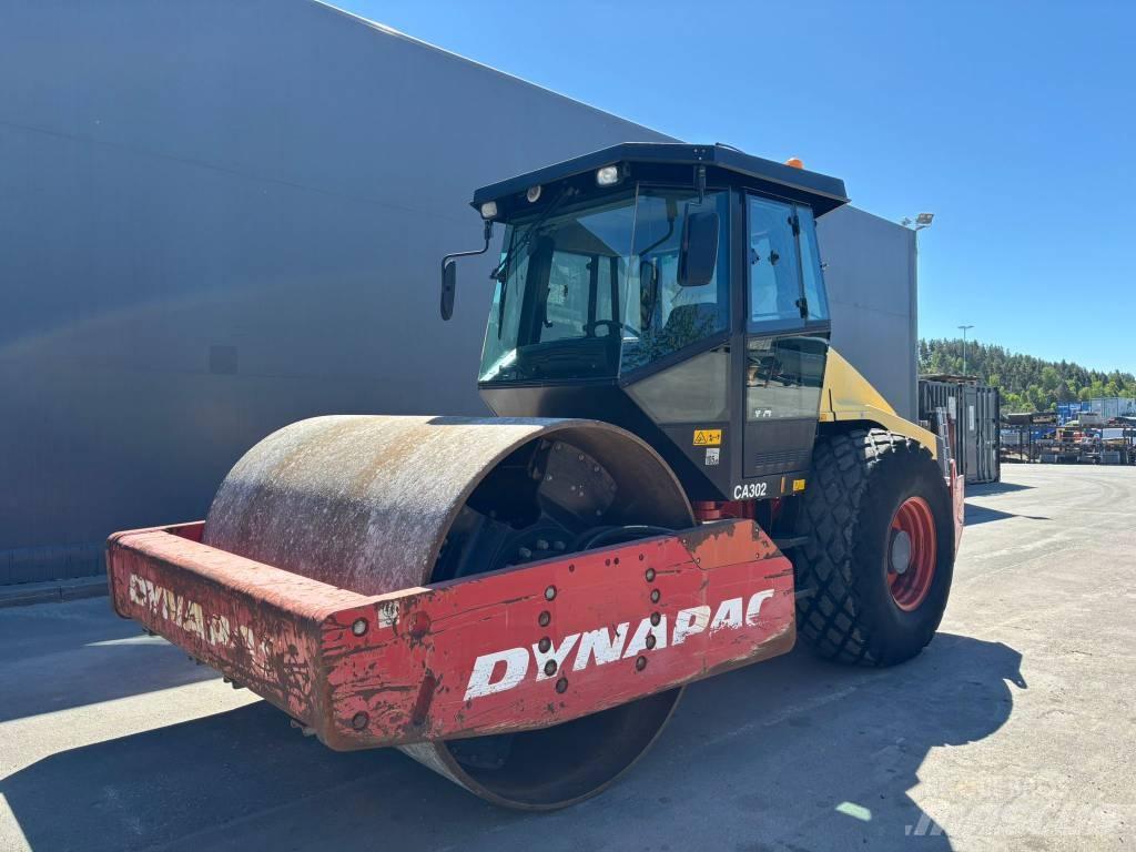 Dynapac CA 302 D 单轮压路机
