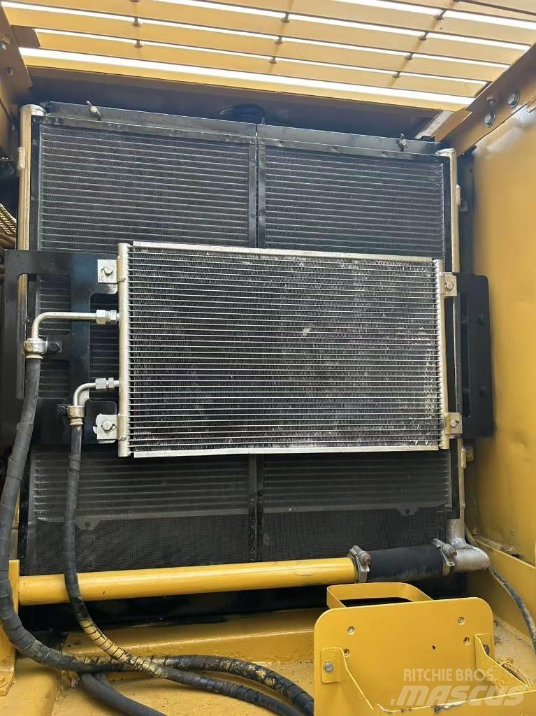 CAT 320 C L 履带挖掘机