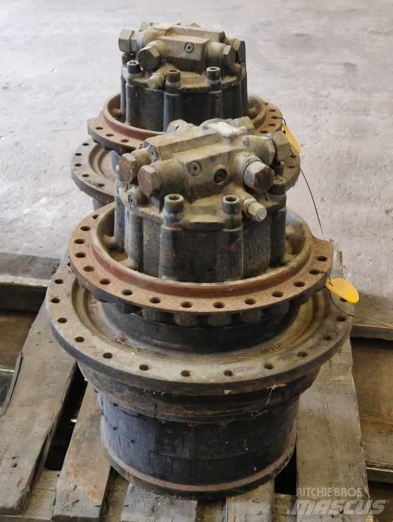 Hitachi ZX 300 履带、链条和底盘