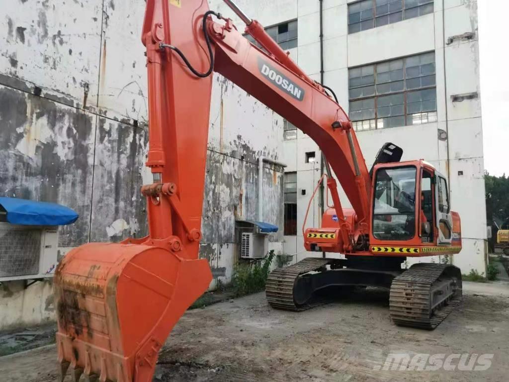 Doosan DH 220 LC-7 履带挖掘机