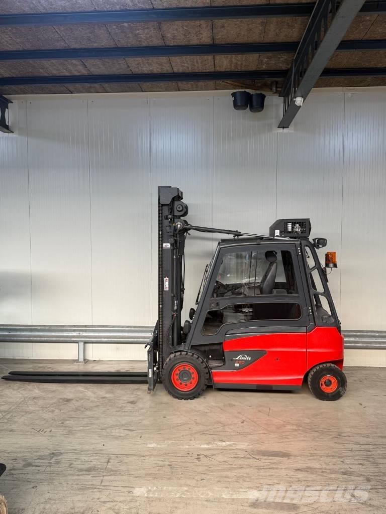 Linde E 50-02 电动叉车