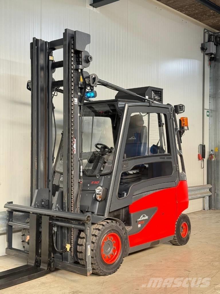 Linde E 50-02 电动叉车