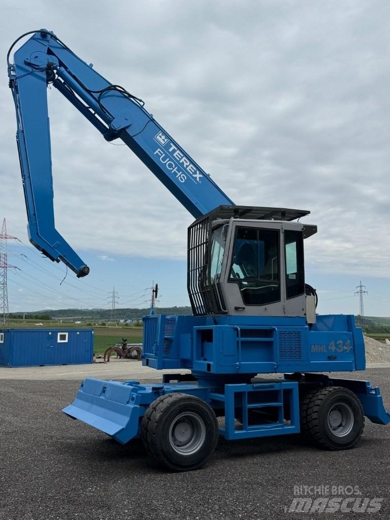 Fuchs MHL 434 工业挖掘机
