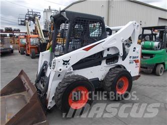 Bobcat S740 滑移装载机