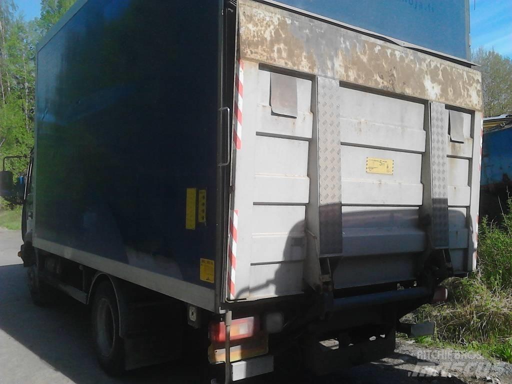 Volvo FL 220 厢式货车