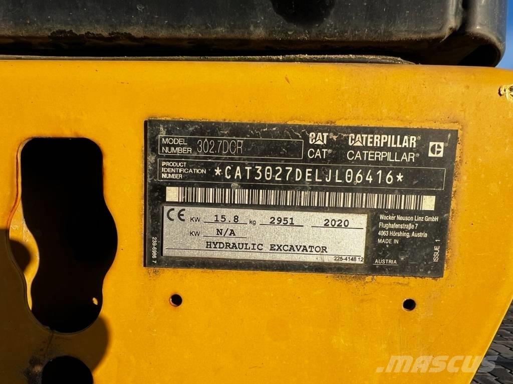 CAT 302.7 DCR 小型挖掘机