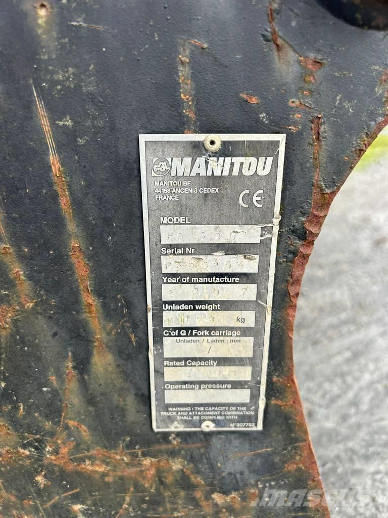 Manitou p600 履带挖掘机