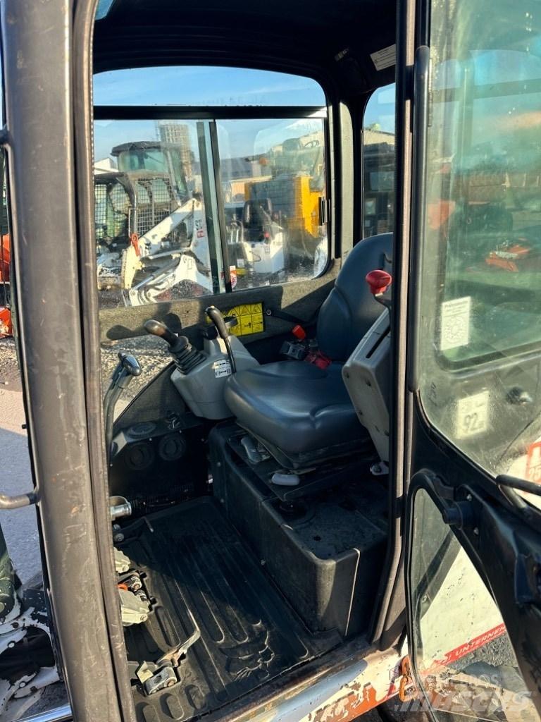Bobcat E 16 小型挖掘机