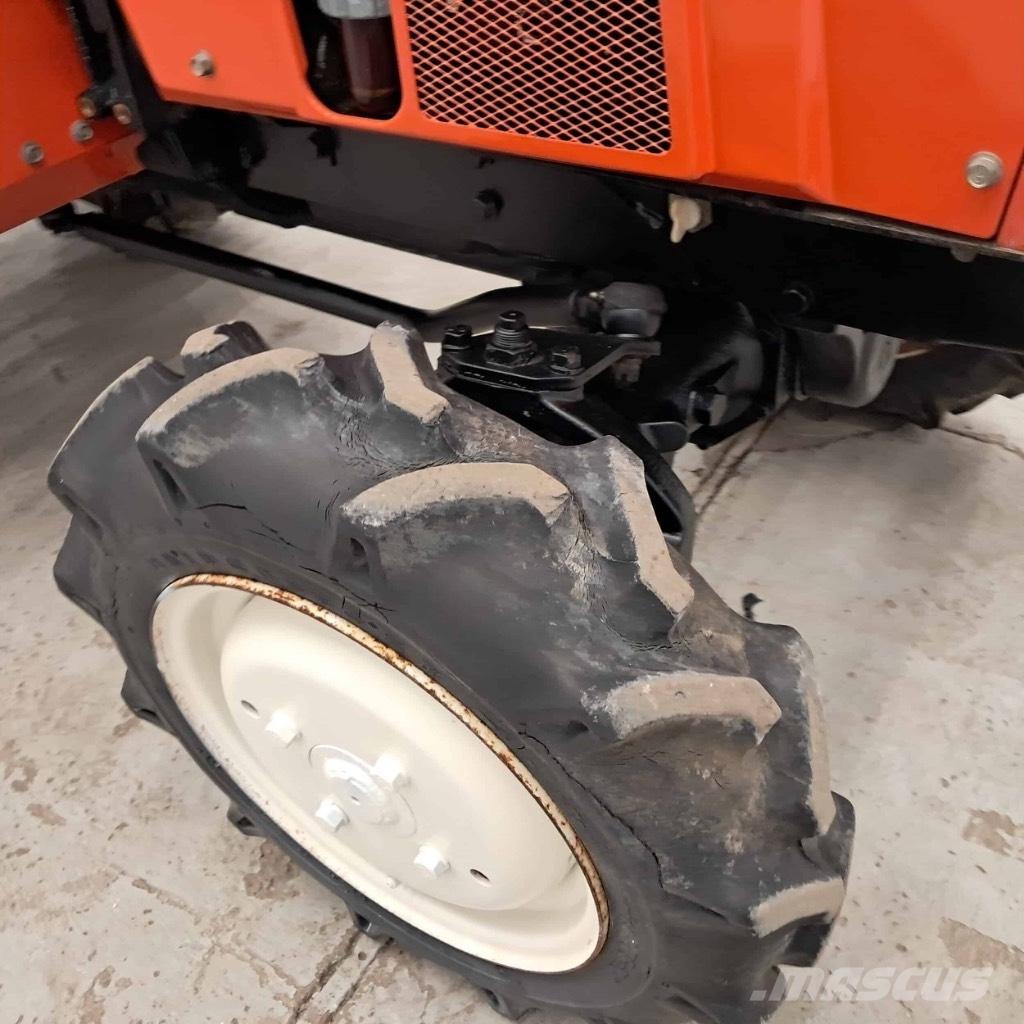 Hinomoto C 144 拖拉机/农用车