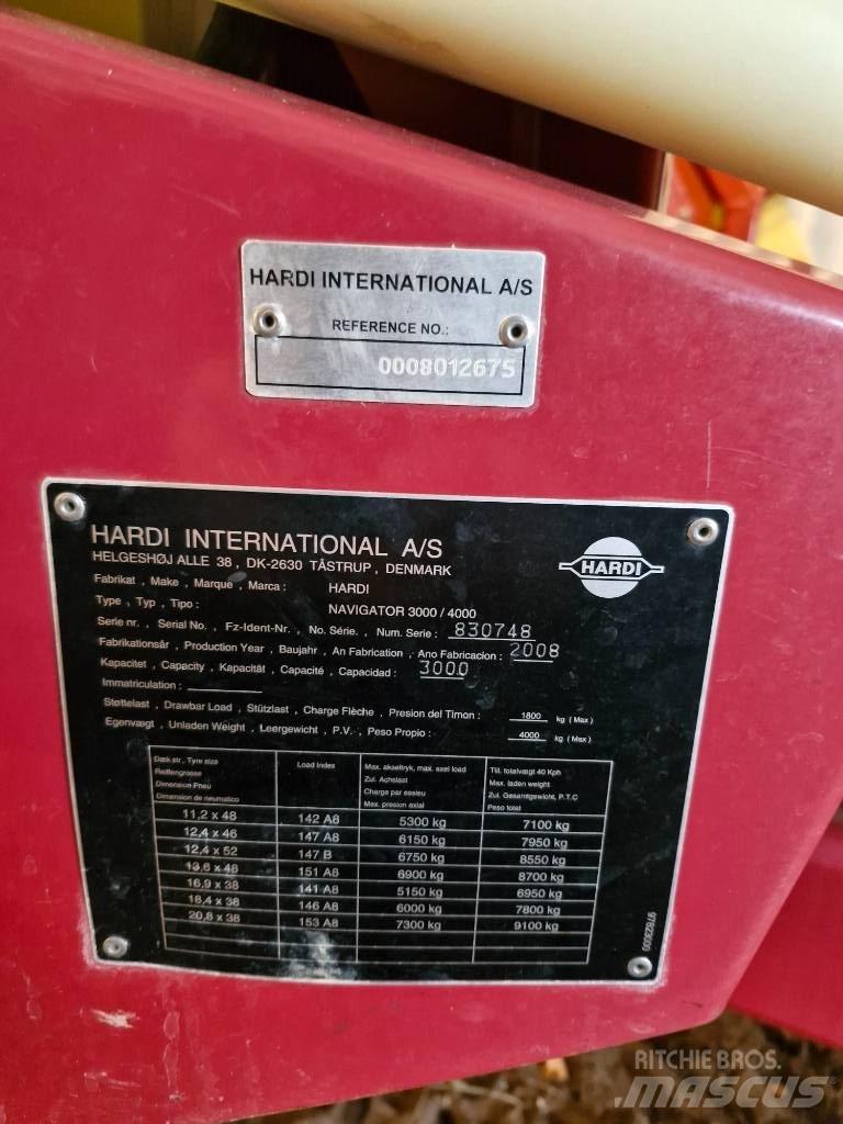 Hardi Navegator 3000 牵引式喷雾机