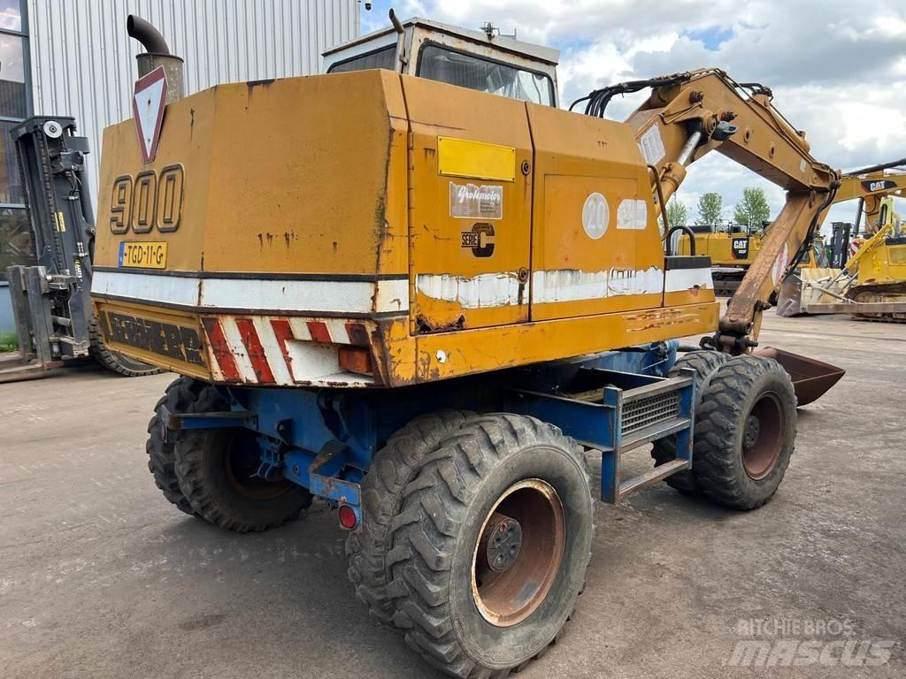 Liebherr A900C 特种挖掘机