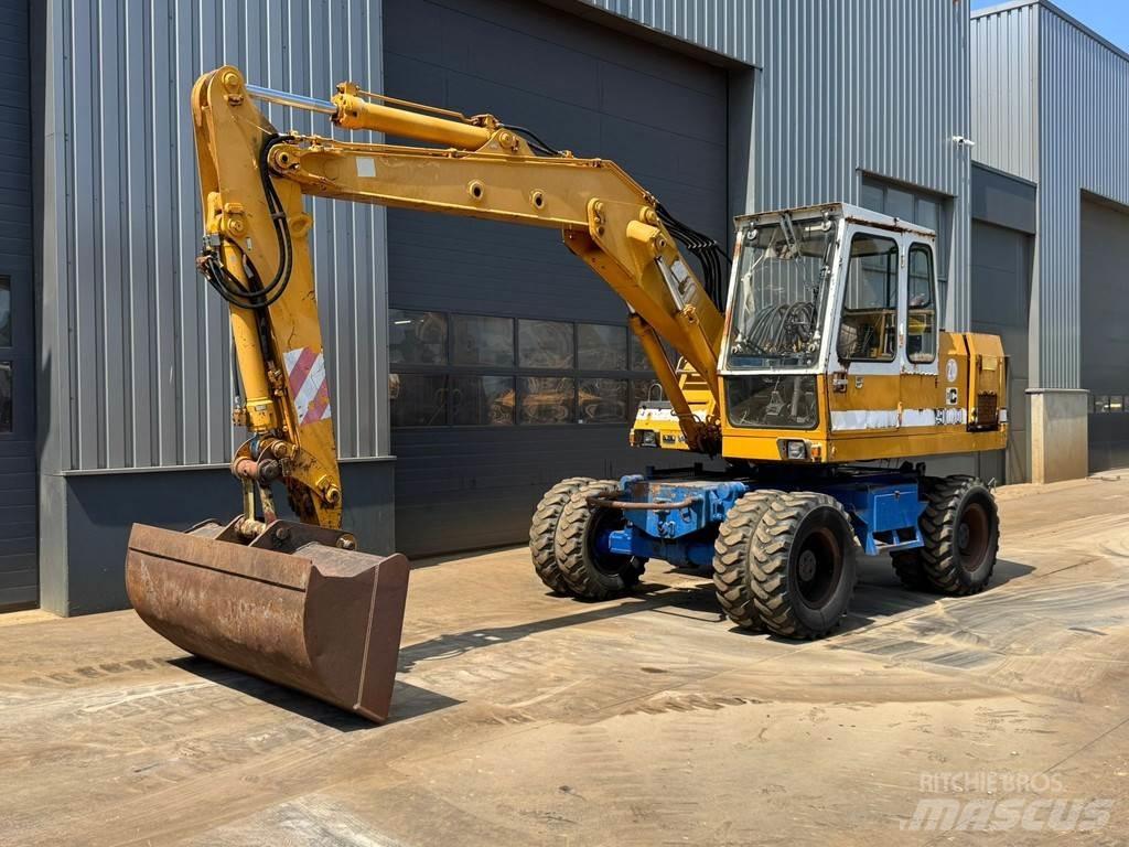 Liebherr A900C 轮式挖掘机