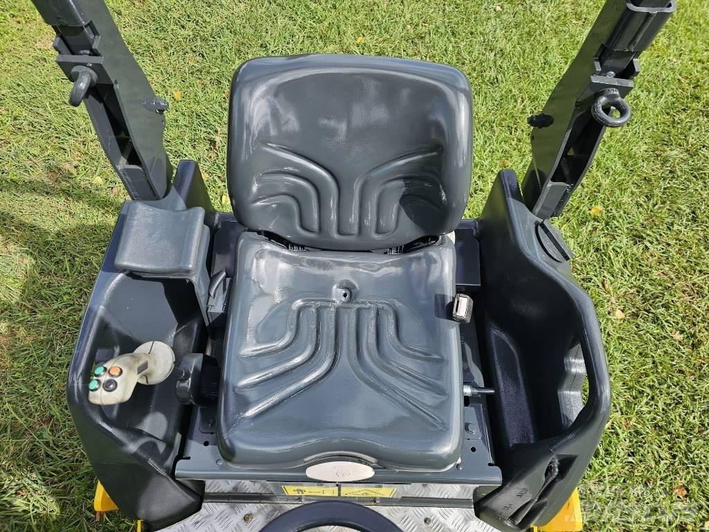 Bomag BW 120 AD 双轮压路机