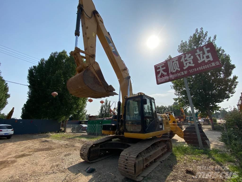 CAT 324D 履带挖掘机