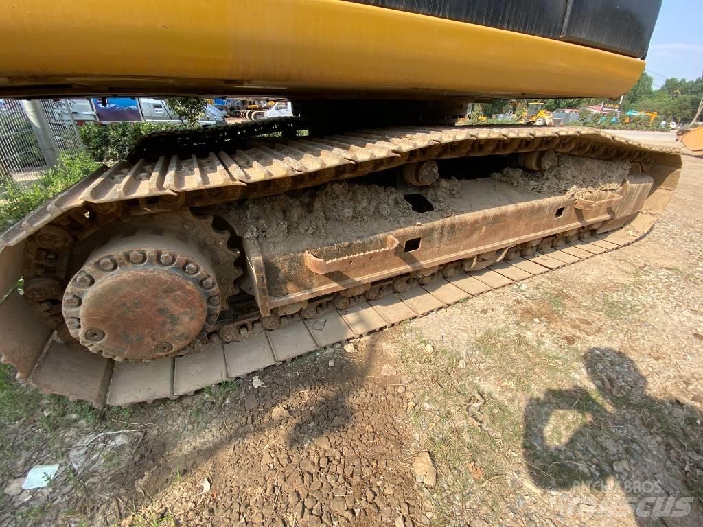 CAT 324D 履带挖掘机