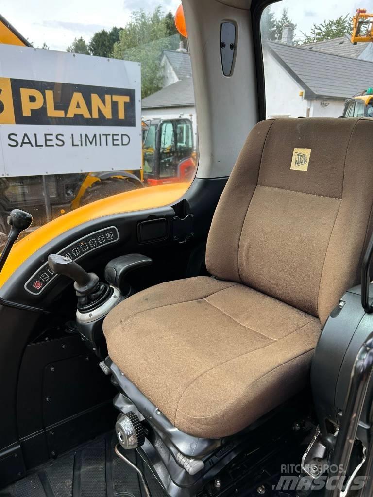 JCB 8085 ZTS 中型挖掘机
