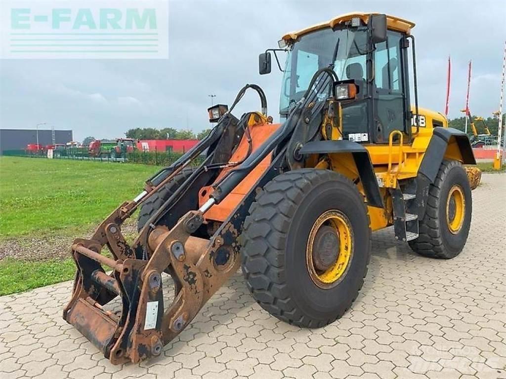 JCB 426e agri ht 小型挖掘机