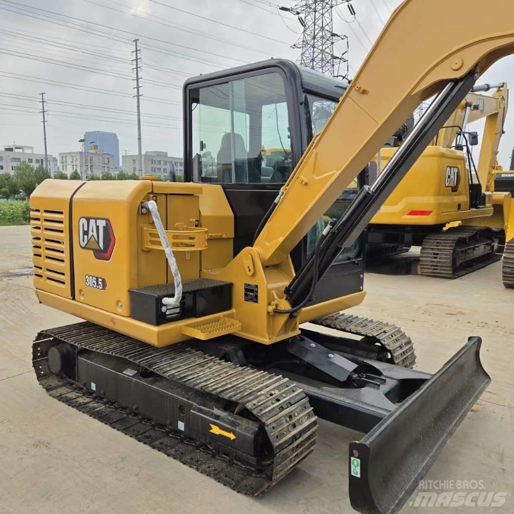 CAT 305.5E2 小型挖掘机