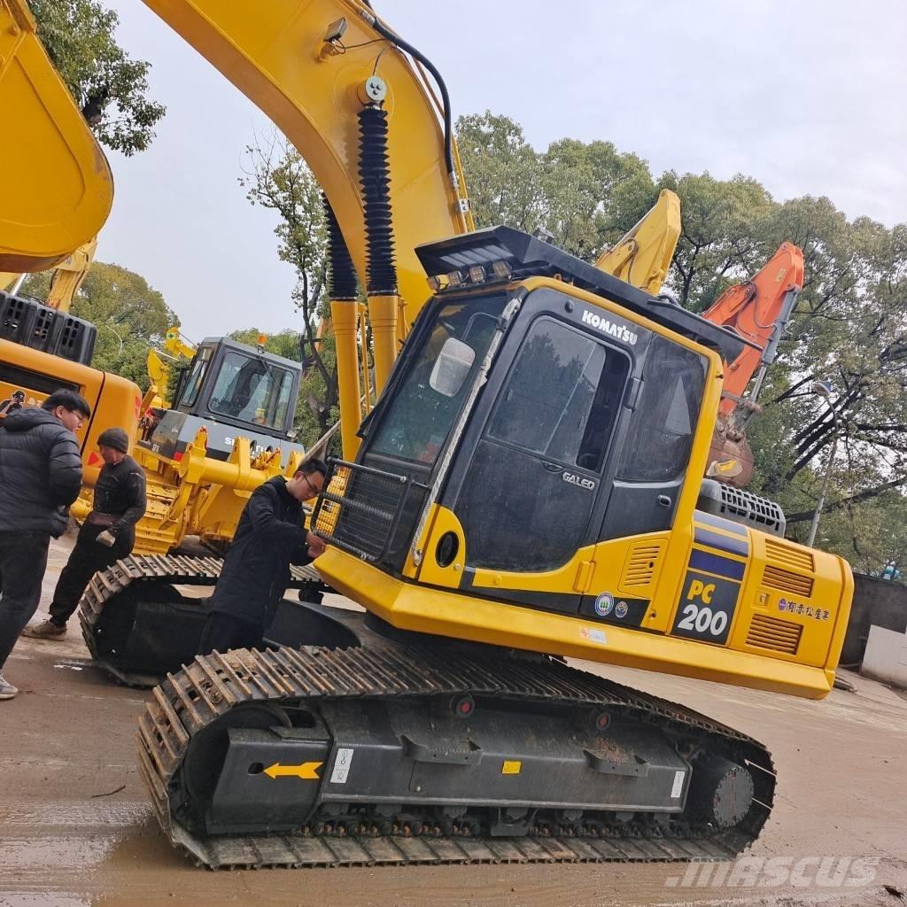 Komatsu PC 200 8N 履带挖掘机