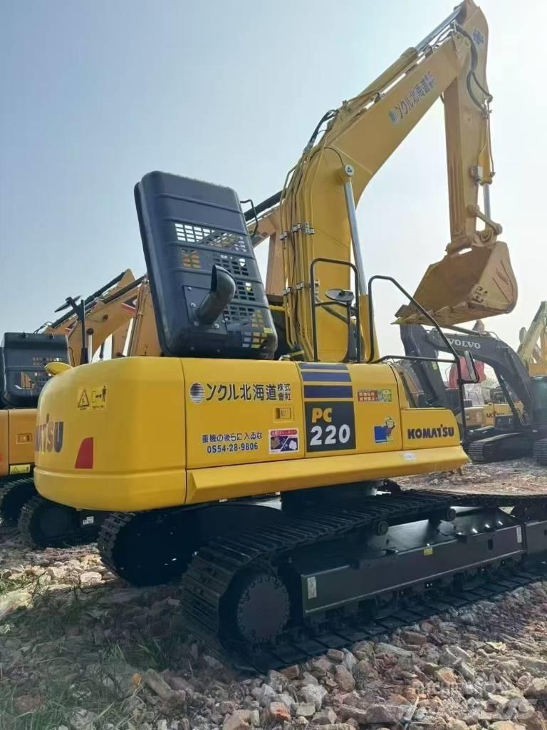 Komatsu PC 220 履带挖掘机