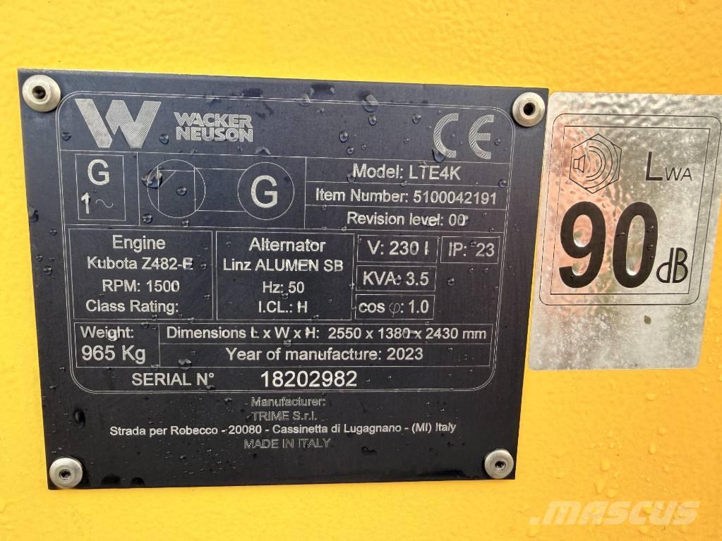Wacker Neuson LTE4 K 拖车式灯塔