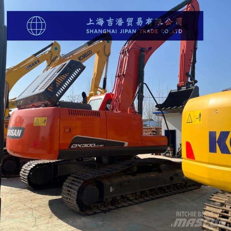 Doosan DX 300 履带挖掘机
