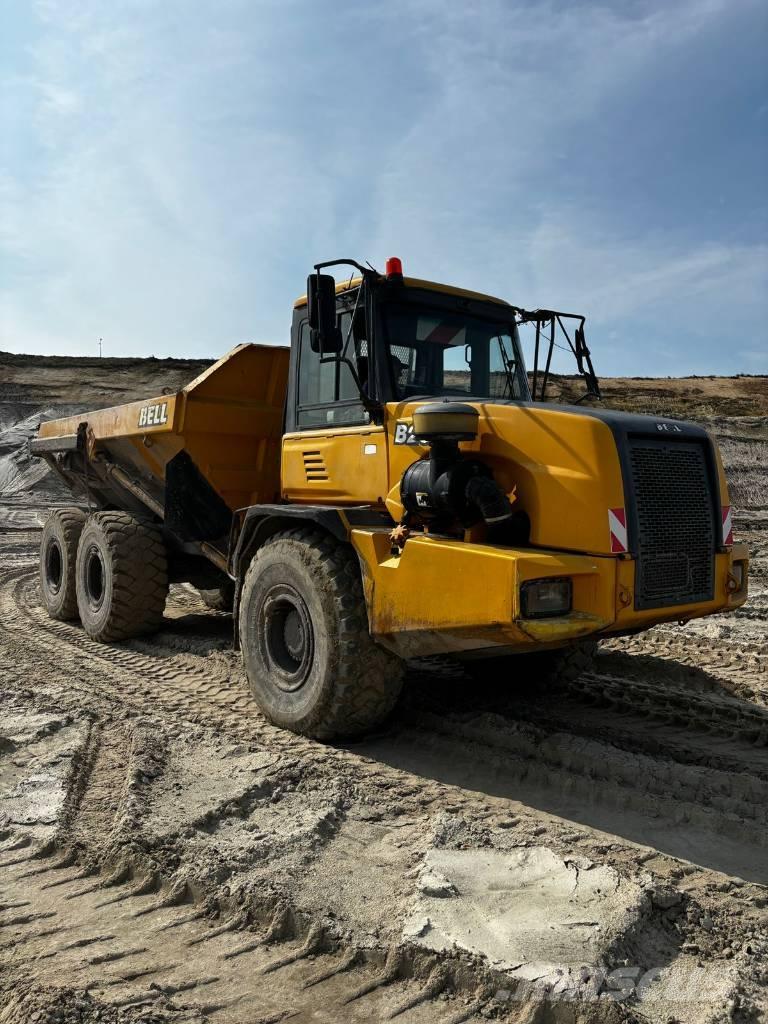 Bell B 25 铰接式自卸车