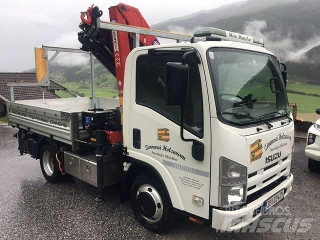 Isuzu N2 mit HMF 910 起重车