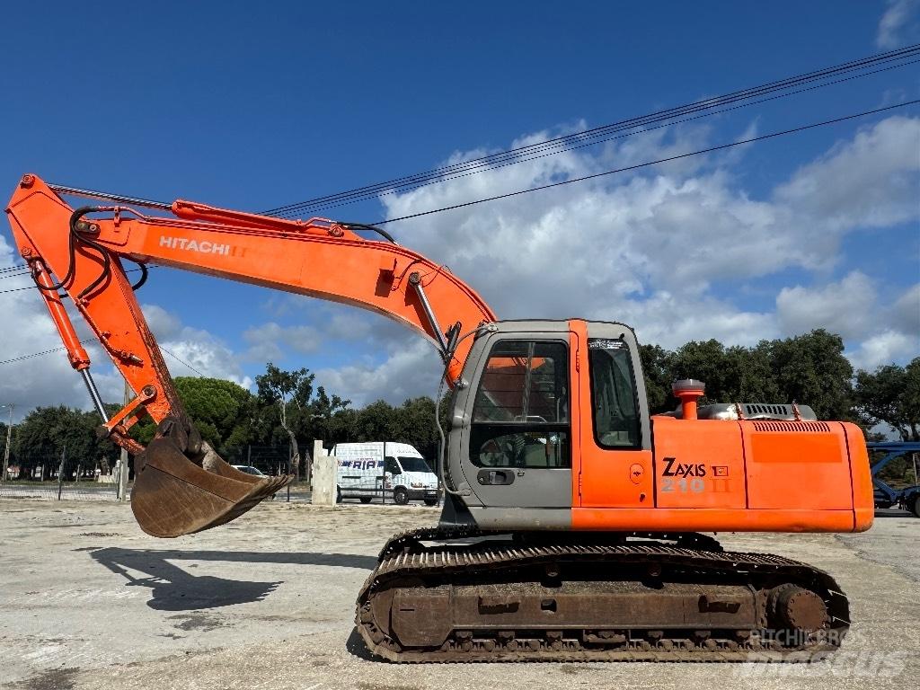 Hitachi ZX 210 履带挖掘机
