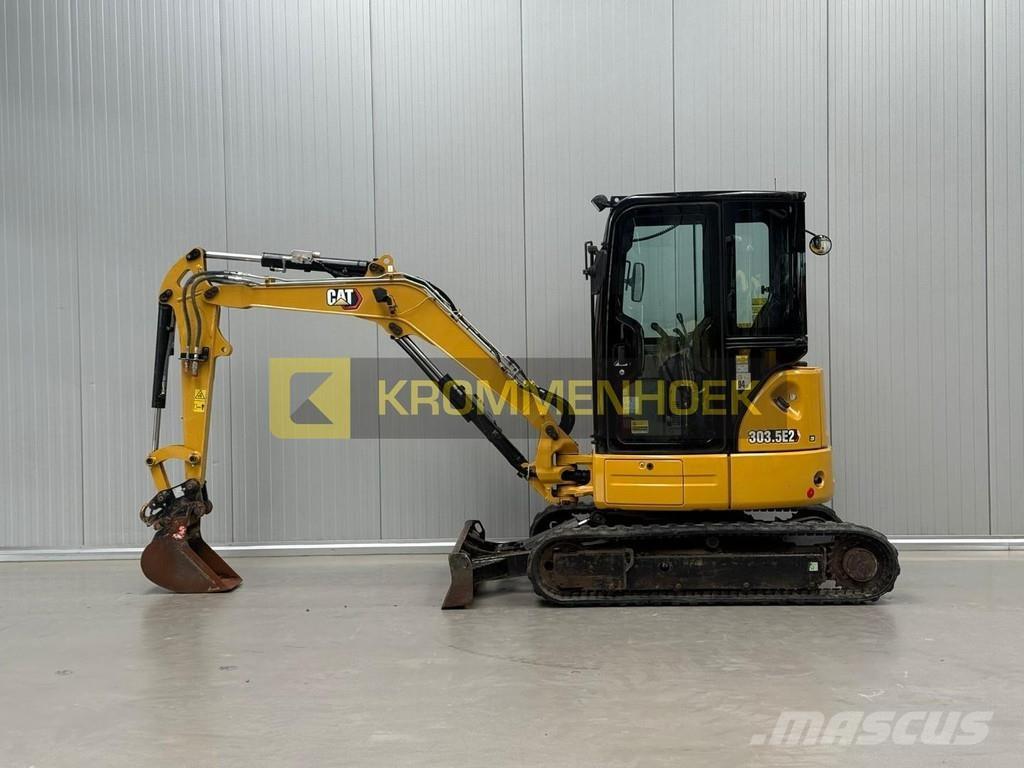 CAT 303.5E CR 小型挖掘机