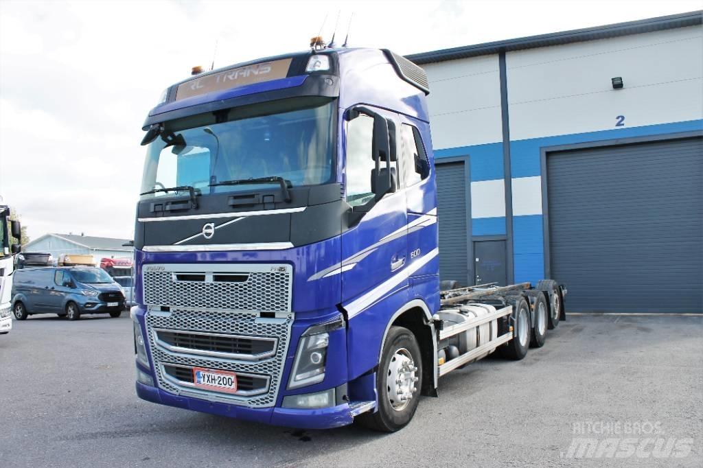 Volvo FH16 600  8x4*4 平板车