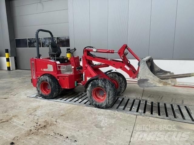 Knikmops KM250 小型装载机