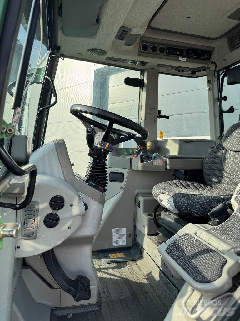 Fendt 820 Vario TMS 拖拉机/农用车