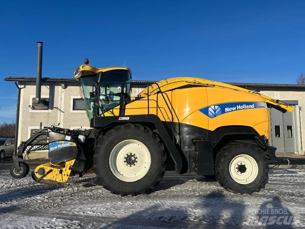 New Holland FR9050 自走式青贮饲料收割机