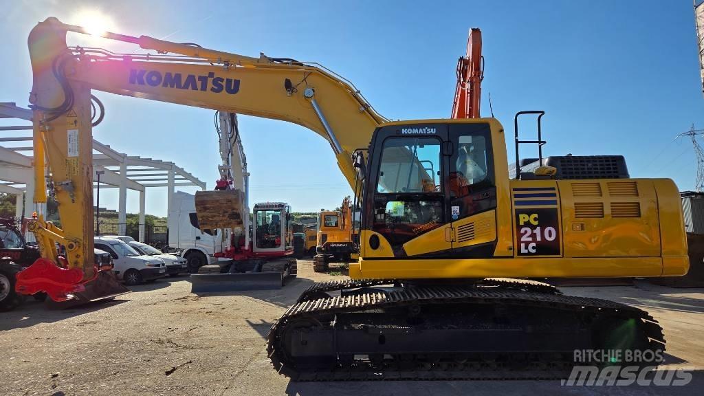 Komatsu PC 210 履带挖掘机