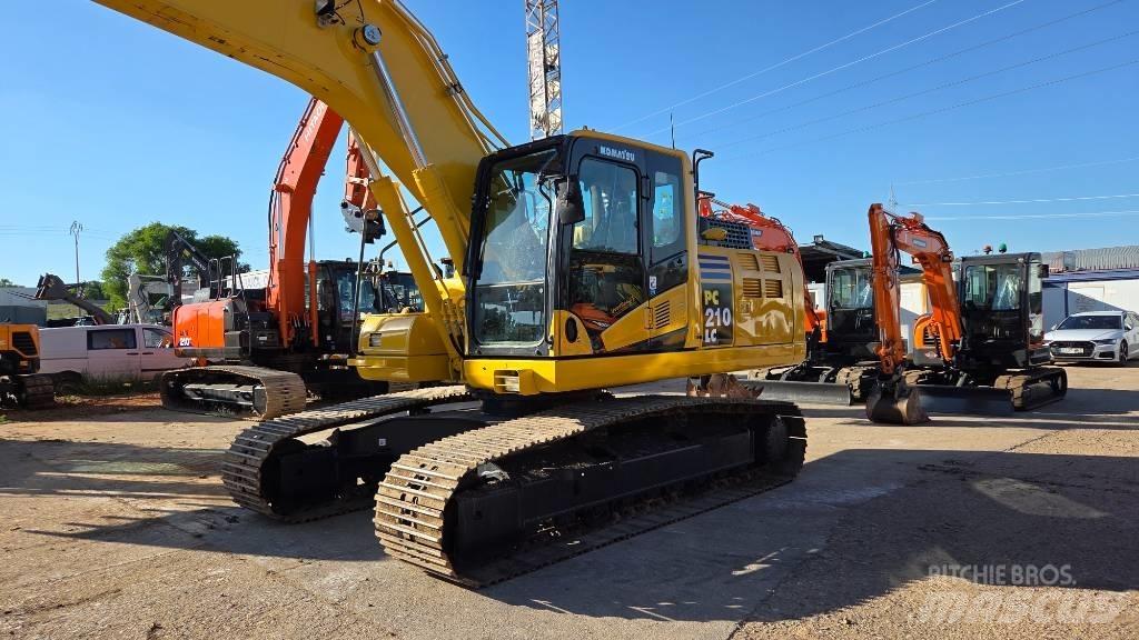 Komatsu PC 210 履带挖掘机