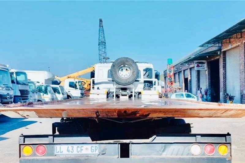 UD PDE 250 6x2 其他货车